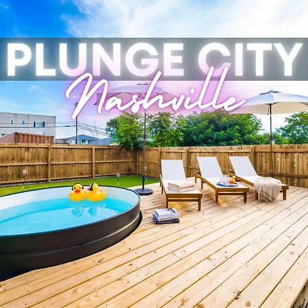 Luxe Pool Hot Tub & Game Downtown Nashville