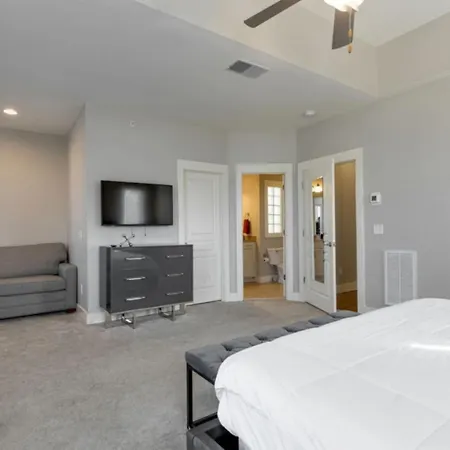 3203 Long Blvd Holiday home Nashville