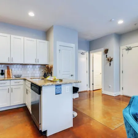 3203 Long Blvd Holiday home