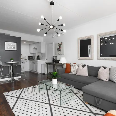 Holiday home To The Stars On Music Row With Pool And Free Parking Nashville