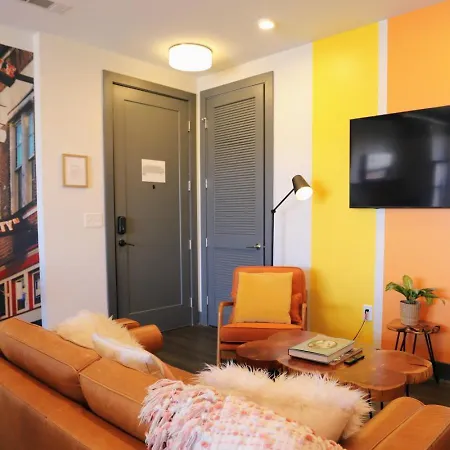 The Muse - Modern 2br With Private Balcony And Rooftop Access Nashville