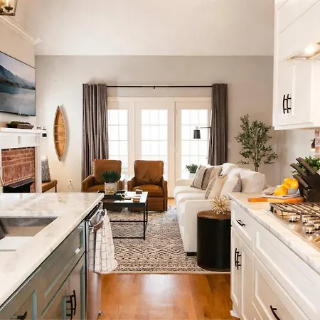 Sprawling Sylvan Park Estate Nashville