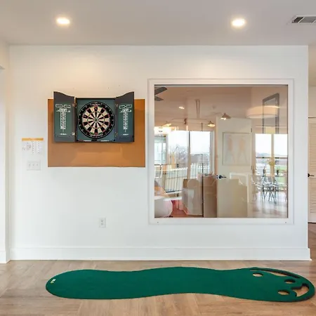 The Double Shot: Dual-suite Bachelor Retreat By Avantstay *
