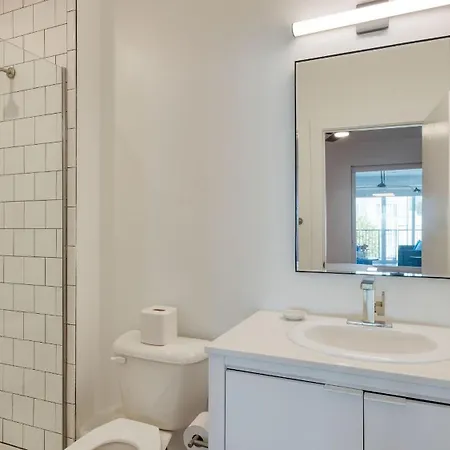 The Double Shot: Dual-suite Bachelor Retreat By Avantstay
