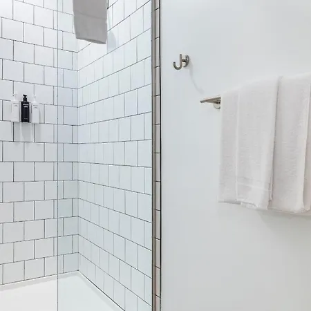 The Double Shot: Dual-suite Bachelor Retreat By Avantstay