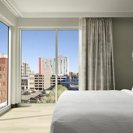 Tempo By Hilton Midtown Hotel 3*