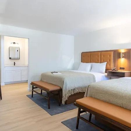 Salt Ranch Hotel 3*