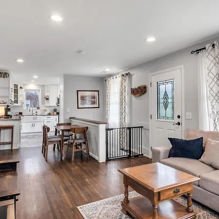 The Cornish Classic - Cozy Ranch Near Downtown Holiday home