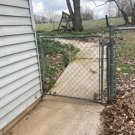 Upper Unit Retreat Pet-friendly Nashville