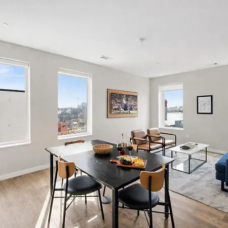Holiday home Pianissimo-2 Units-rooftop Pool-gym-on Music Row Nashville