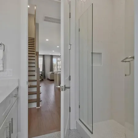 Music Mansion! 2mi To Broadway, 12 Beds Holiday home