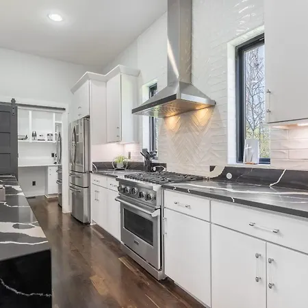 High Note Hideaway- Modern 4br Oasis Near Opryland Holiday home