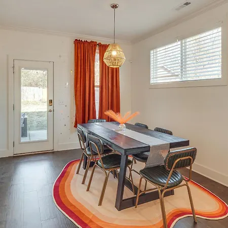 Retro Disco Haven Near Downtown Nash! Holiday home *