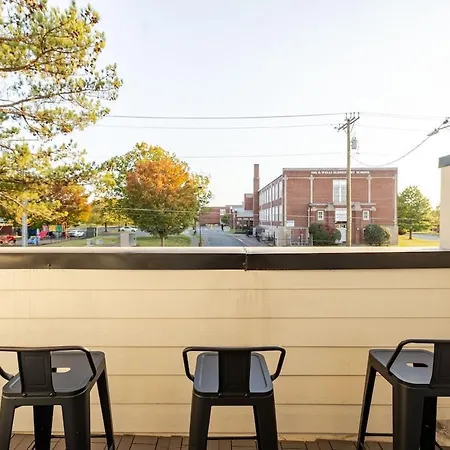 Rooftop Retreat & Skyline Views Nashville