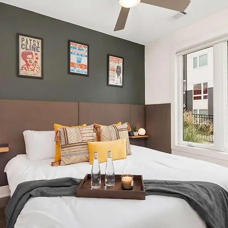 King 3br Retreat & 2-car Garage East *