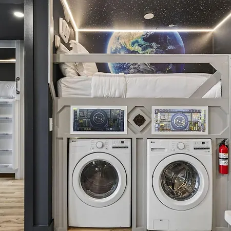 Apartment Cosmic Cowboy By Avantstay