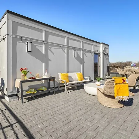 Holiday home Skyline Views Hot Tub Fire Pit Grill & Parking