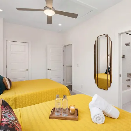 King 3br Retreat & 2-car Garage East