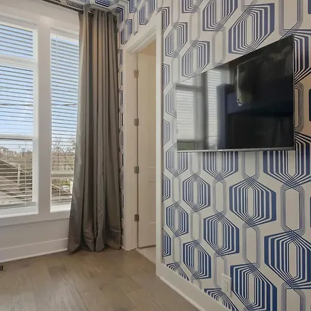 Music Mansion! 2mi To Broadway, 12 Beds Holiday home
