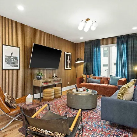 Great Location Near Gulch 12 South & Broadway *