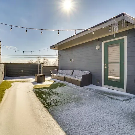 1 Mi To General: Upscale Townhome *
