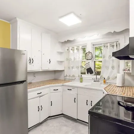 Upper Unit Retreat Pet-friendly Holiday home Nashville