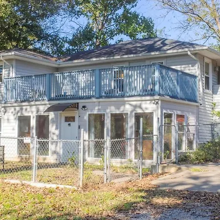 Upper Unit Retreat Pet-friendly Holiday home