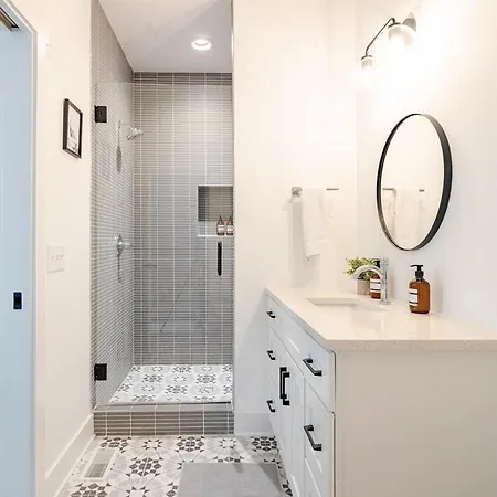 Rooftop Retreat & Skyline Views * Nashville