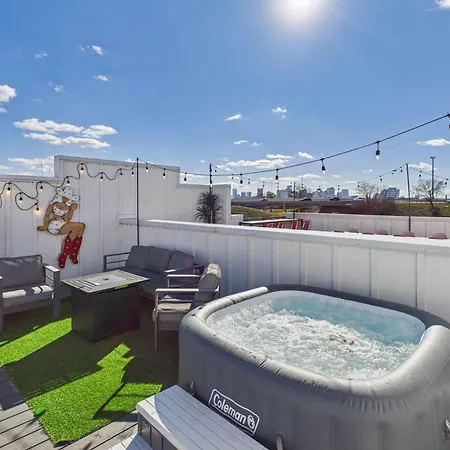 Outlaw-rooftop Patio & Game Room-mins To Broadway * Nashville