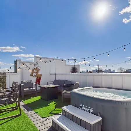 Outlaw-rooftop Patio & Game Room-mins To Broadway *
