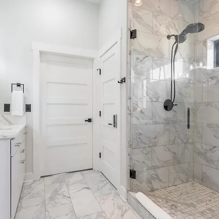 High Note Hideaway- Modern 4br Oasis Near Opryland Holiday home