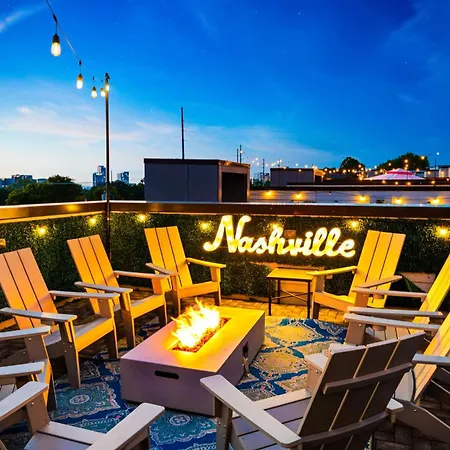 Argyle Rooftop Retreat *