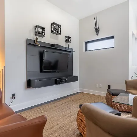 Holiday home High Note Hideaway- Modern 4br Oasis Near Opryland