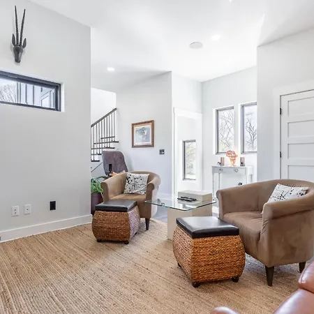 High Note Hideaway- Modern 4br Oasis Near Opryland Holiday home *
