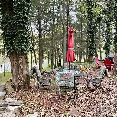 Cozy Waterfront With Fire Pit * Nashville