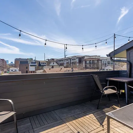 The Velvet Vinyl- Private Rooftop & Near Broadway * Nashville