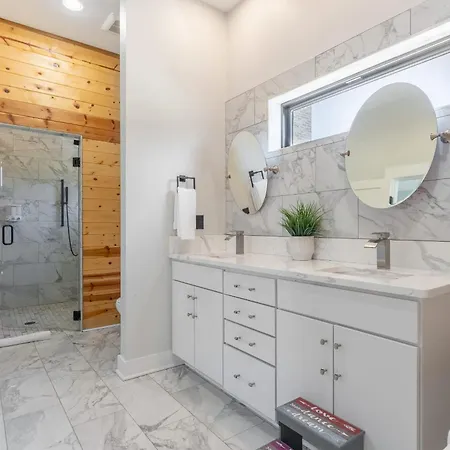 Holiday home High Note Hideaway- Modern 4br Oasis Near Opryland