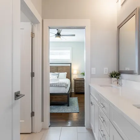 The Brightside Retreat - East Nash Balcony Views * Nashville