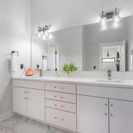 High Note Hideaway- Modern 4br Oasis Near Opryland * Nashville