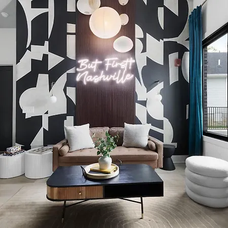 Apartment Kays Hideaway - Stylish Steps To Dining