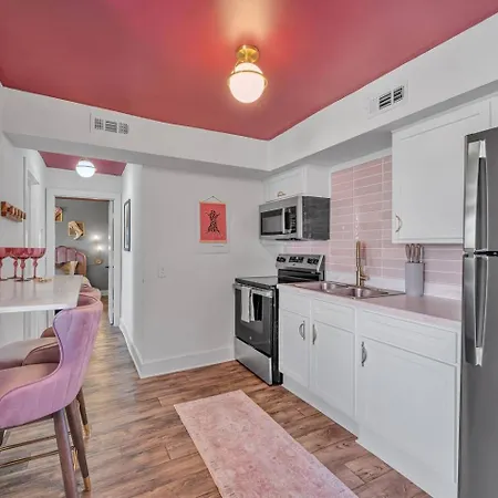 Modern 2br Near Downtown | Free Parking Nashville