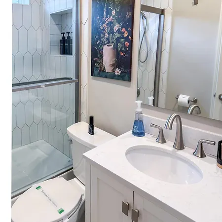 East 2br King Bed Retreat * Nashville