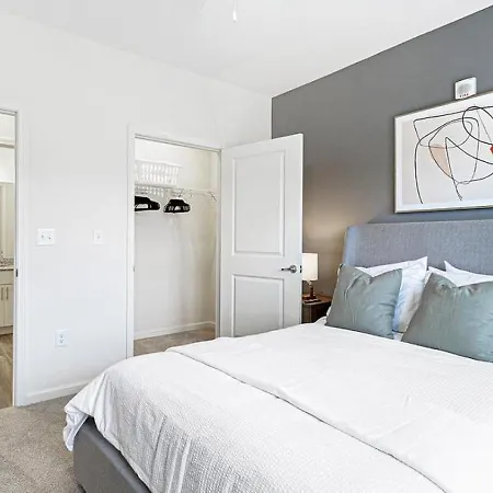 Landing Modern With Amazing Amenities Apartment *