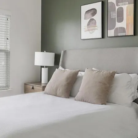 Landing Modern With Amazing Amenities * Nashville