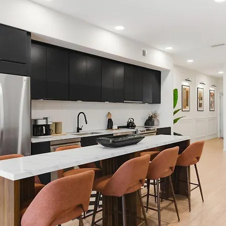 Apartment Penthouse River View With Patio And Parking Near Downtown Nashville
