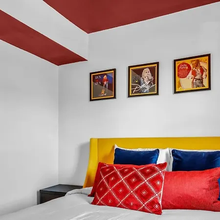Apartment Spacious 2br Downtown | Free Parking Nashville