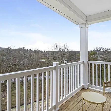 Apartment Landing Modern With Amazing Amenities Nashville