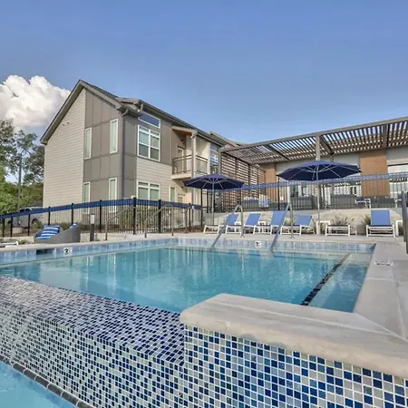Landing Apartments - Meridian Park Apartment Nashville
