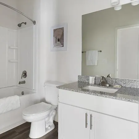 Landing Modern With Amazing Amenities Nashville