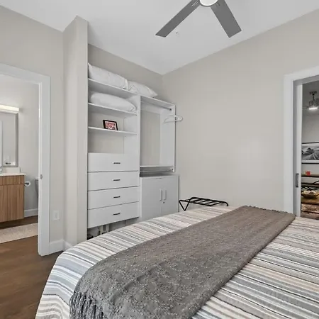 Stylish 1br With Pool & Gym In The Gulch *